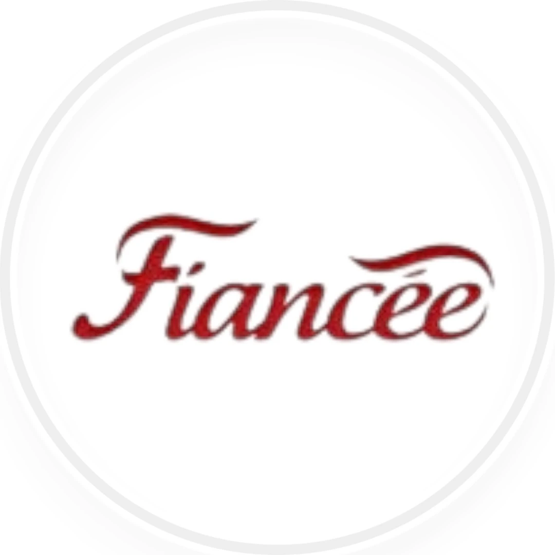 Fiancee